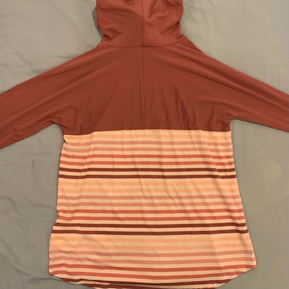 NWT LuLaRoe Amber Hoodie - XL - Picture 3 of 4